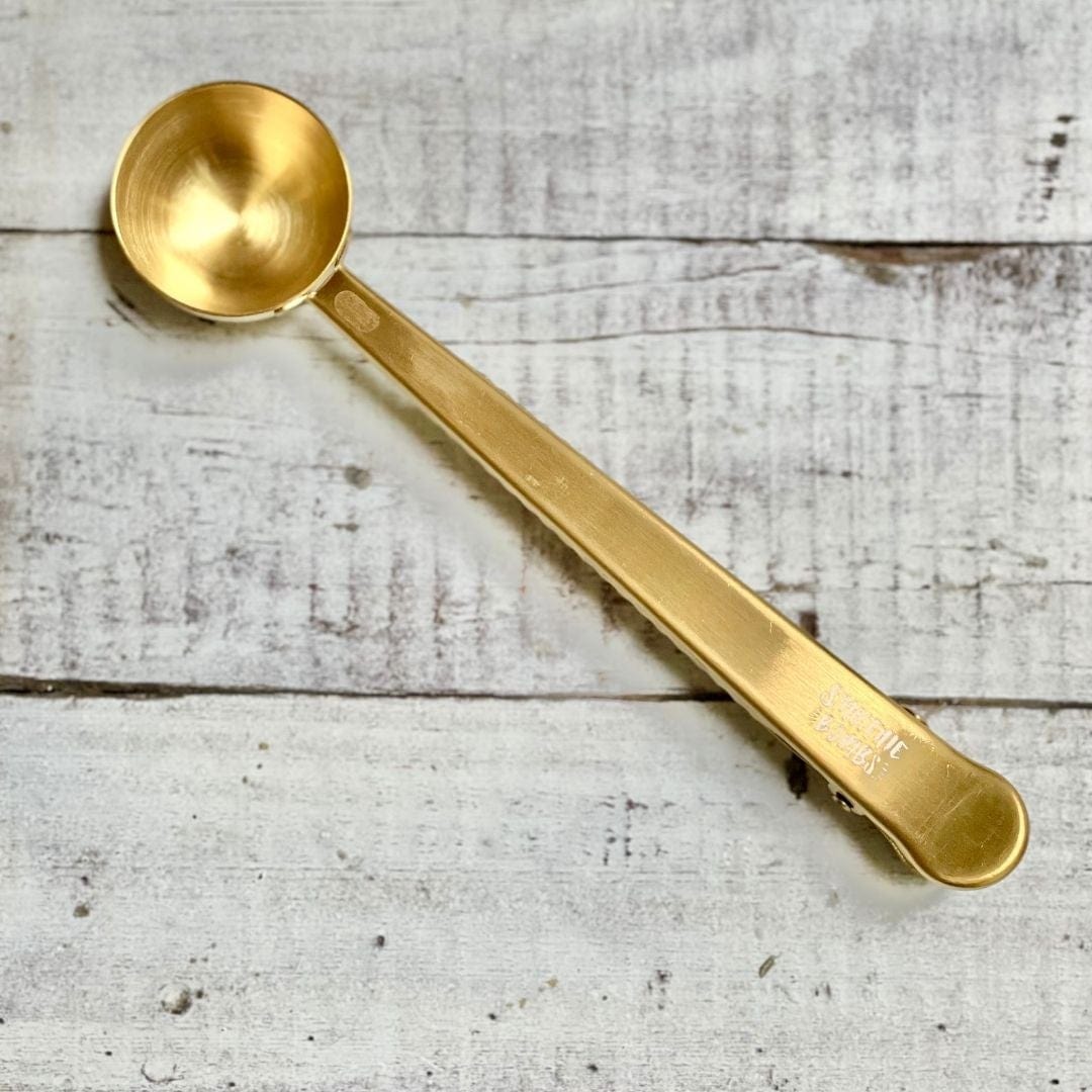 Gold finished coffee measuring scoop with bag clip (set of 2