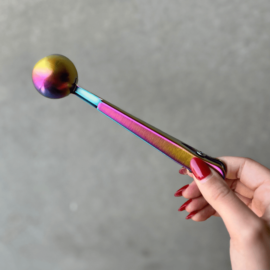 The Smoothie Bombs Rainbow Scoop Spoon With Clip